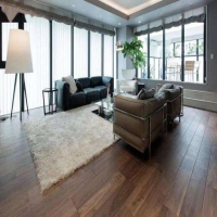 辦公室裝修鋪地板還是地磚